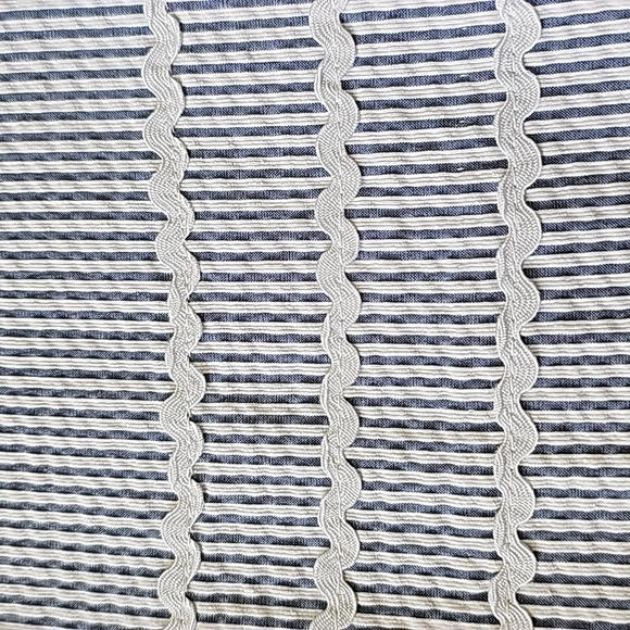 CHARTER CLUB, Y2K Womens Newport slim crop searsucker pants. Gray/white. SIZE 12 - Picture 8 of 15